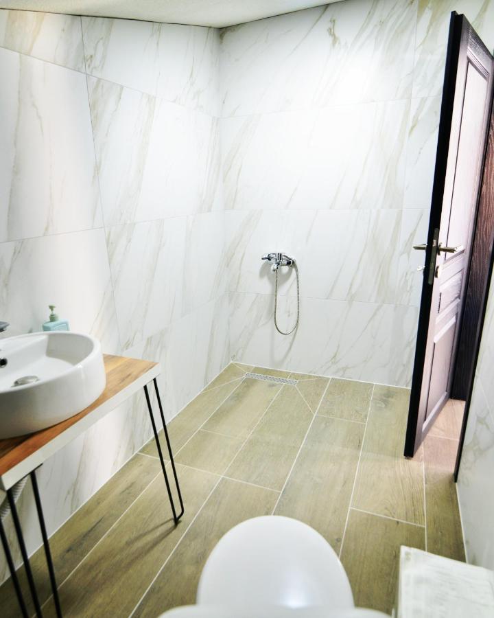 אוהריד Apartments Lido מראה חיצוני תמונה